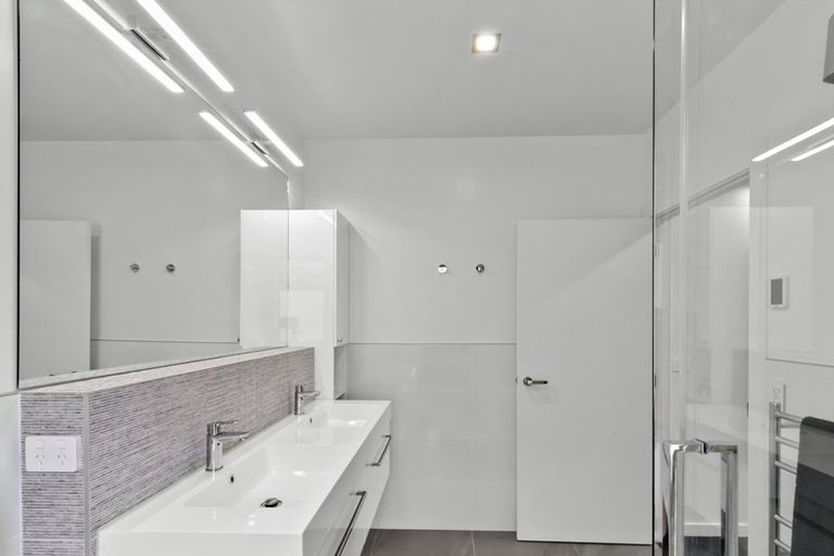 Photo of property in 15 Silverwood Lane, Kawarau Falls, Queenstown, 9300