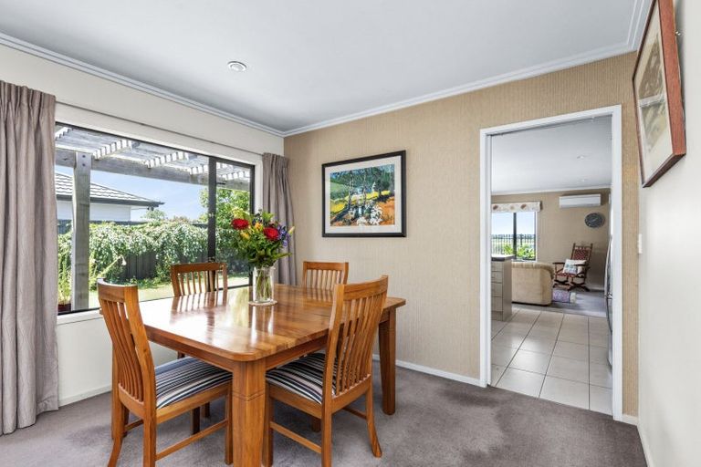 Photo of property in 15 Mcnaughton Place, Onekawa, Napier, 4110