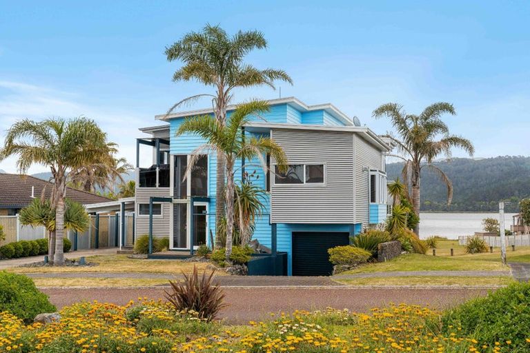 Photo of property in 140 Vista Paku, Pauanui, Hikuai, 3579