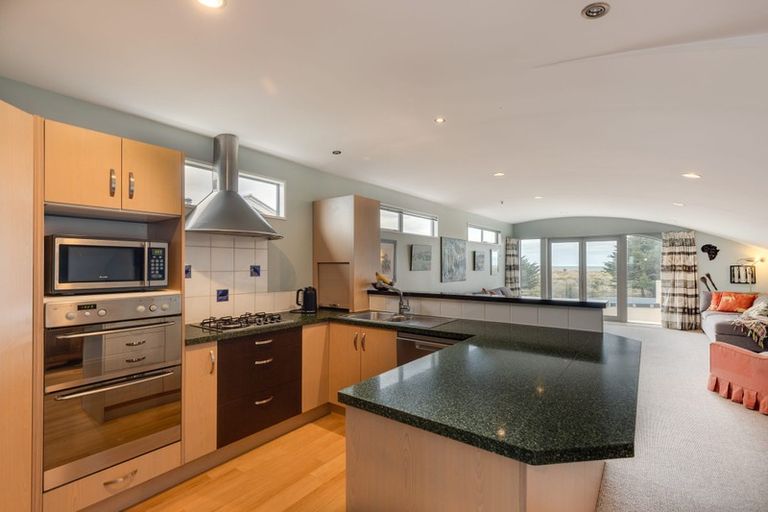 Photo of property in 378 Marine Parade, South New Brighton, Christchurch, 8062