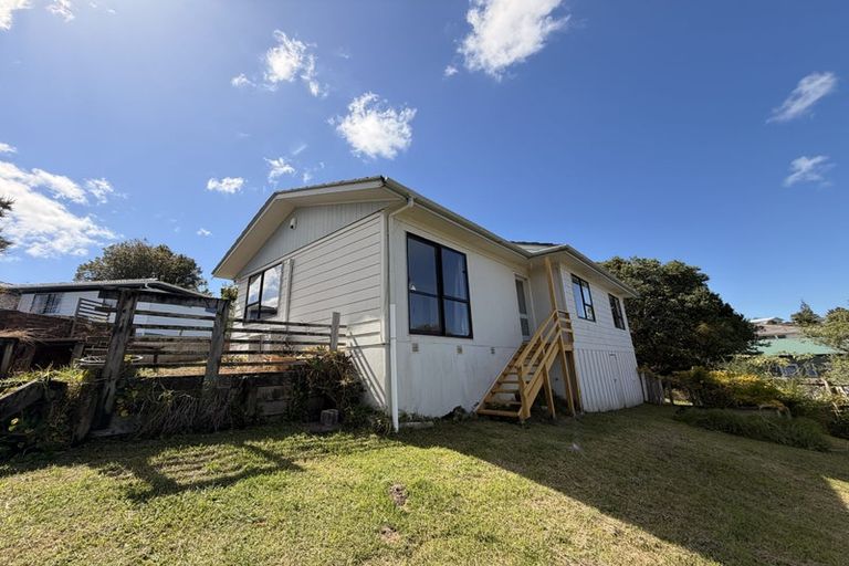 Photo of property in 53 Sunvue Road, Glen Eden, Auckland, 0602