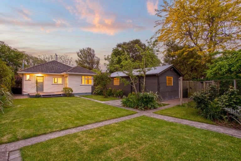 Photo of property in 116 Riverlaw Terrace, Saint Martins, Christchurch, 8022