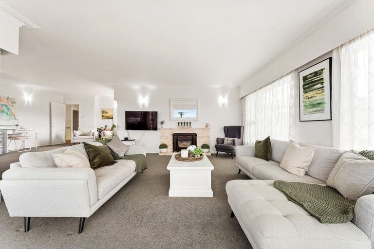 Photo of property in 19 Monyash Road, Manly, Whangaparaoa, 0930