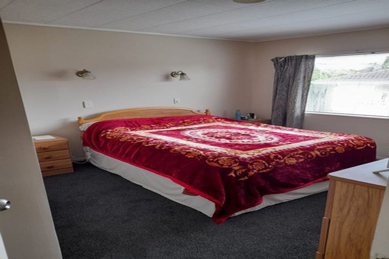 Photo of property in 2/62 Weymouth Road, Manurewa, Auckland, 2102