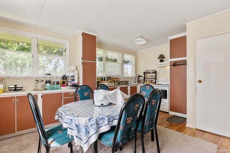 Photo of property in 28 Gilbert Road, Otara, Auckland, 2023