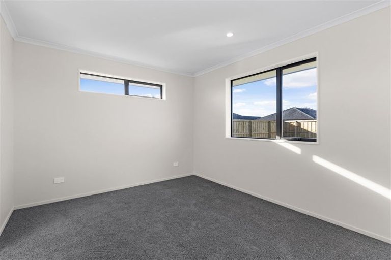 Photo of property in 8 Finstock Way, Rolleston, 7614