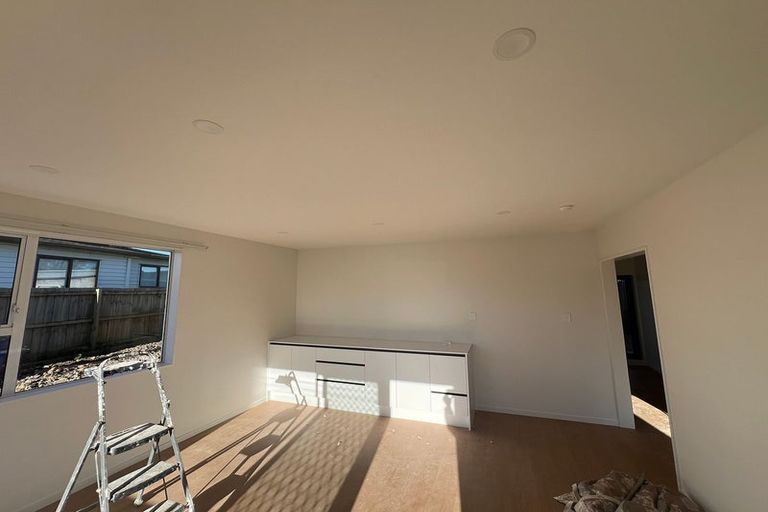 Photo of property in 35 Sunnyside Crescent, Papatoetoe, Auckland, 2025