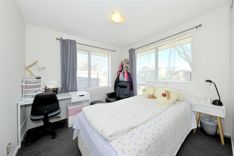 Photo of property in 30 Ballantyne Avenue, Upper Riccarton, Christchurch, 8041