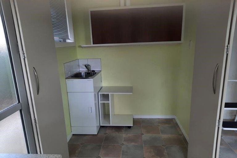 Photo of property in 2/38 Delaware Crescent, Russley, Christchurch, 8042