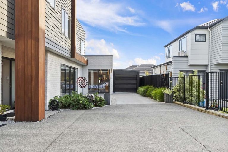 Photo of property in 13/15 Onukutara Place, Huntington, Hamilton, 3281