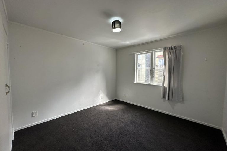 Photo of property in 142 Aro Street, Aro Valley, Wellington, 6021