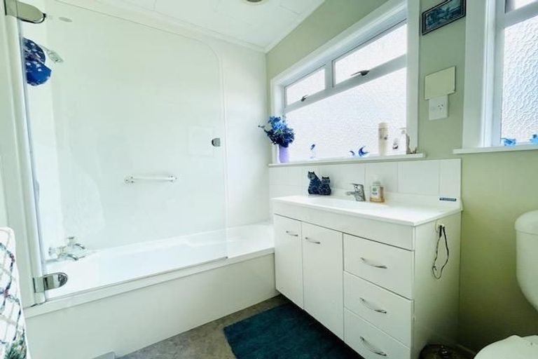 Photo of property in 146 Gloucester Street, Taradale, Napier, 4112