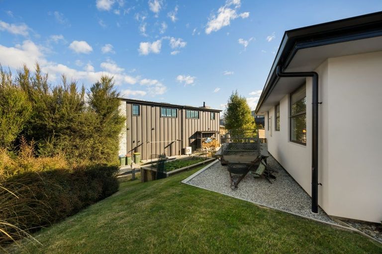 Photo of property in 71 Infinity Drive, Wanaka, 9305