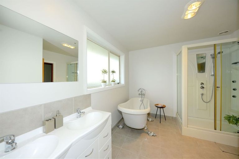 Photo of property in 44 Gladson Avenue, Sockburn, Christchurch, 8042