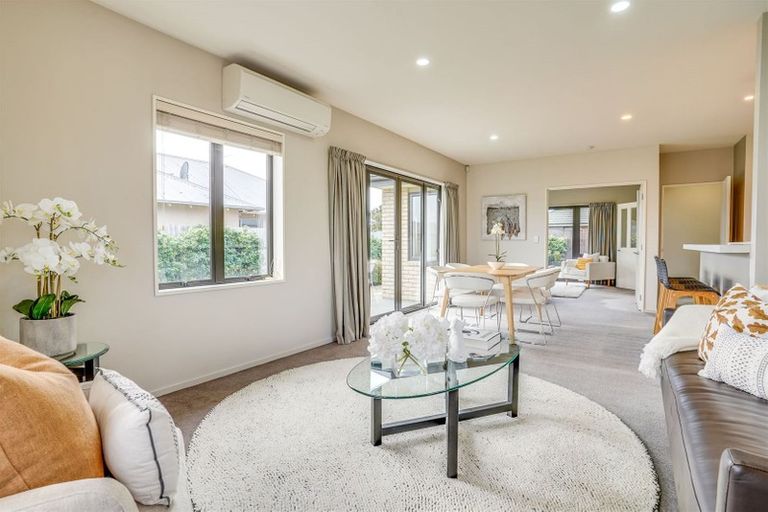 Photo of property in 11 Okuku Place, Hei Hei, Christchurch, 8042