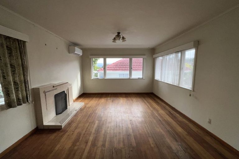 Photo of property in 37 Shoreham Street, Avondale, Auckland, 0600