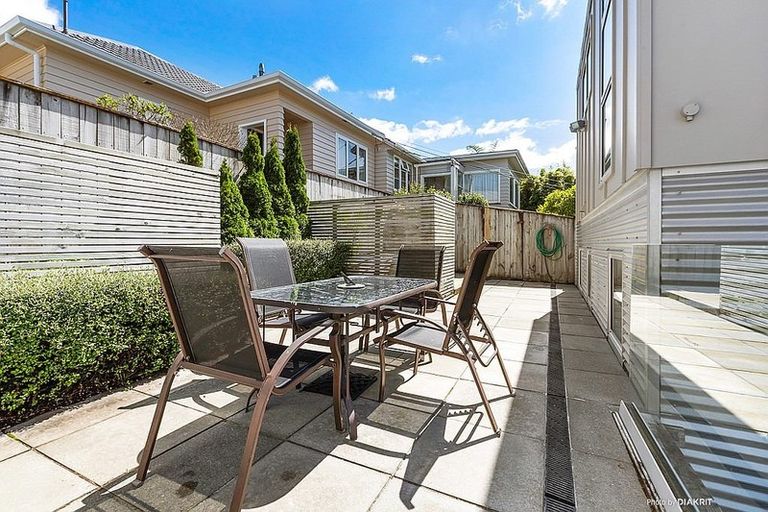 Photo of property in 25a Benares Street, Khandallah, Wellington, 6035