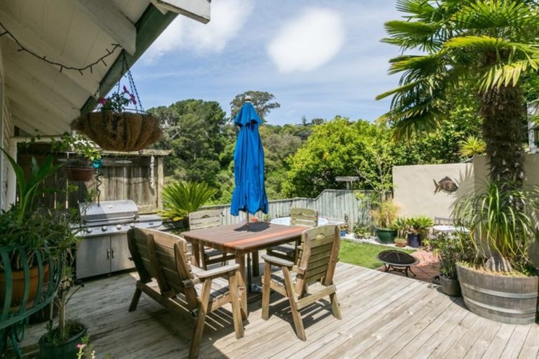 Photo of property in 13 Bay View Road, Bluff Hill, Napier, 4110