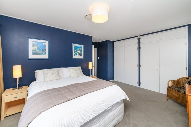 Photo of property in 26 Manapouri Crescent, Hokowhitu, Palmerston North, 4410