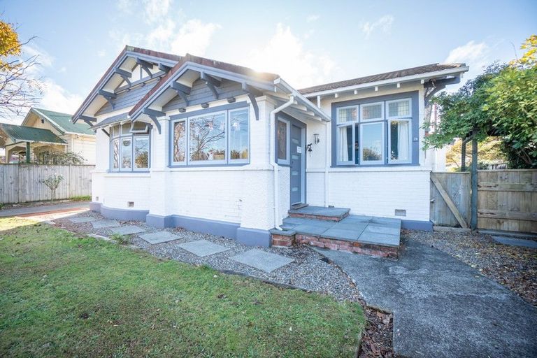 Photo of property in 23 Marne Street, Hokowhitu, Palmerston North, 4410