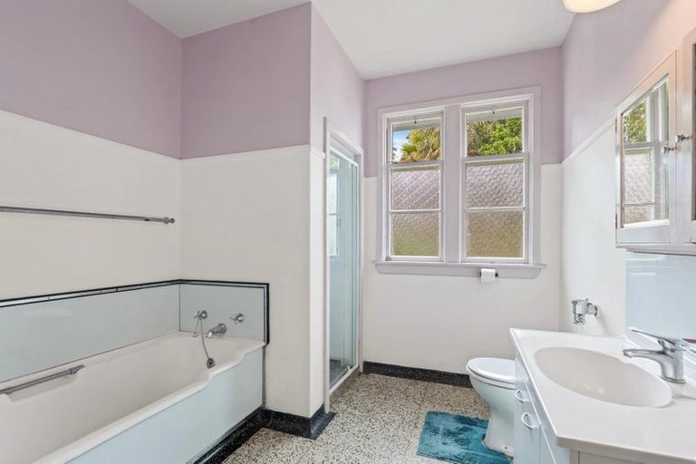 Photo of property in 92a Clyde Road, Ilam, Christchurch, 8041