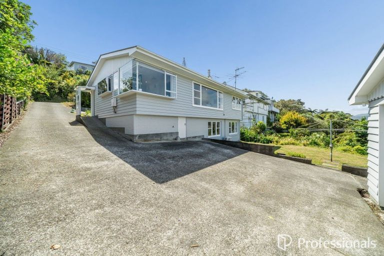 Photo of property in 10 Major Drive, Kelson, Lower Hutt, 5010