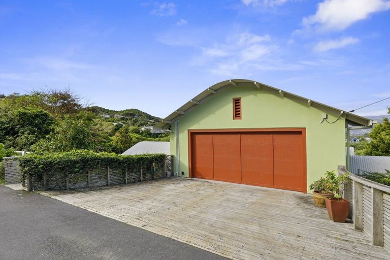 Photo of property in 12-12a Maungaraki Road, Korokoro, Lower Hutt, 5012