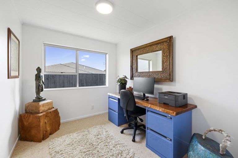Photo of property in 35b Clemow Road, Fitzroy, New Plymouth, 4312