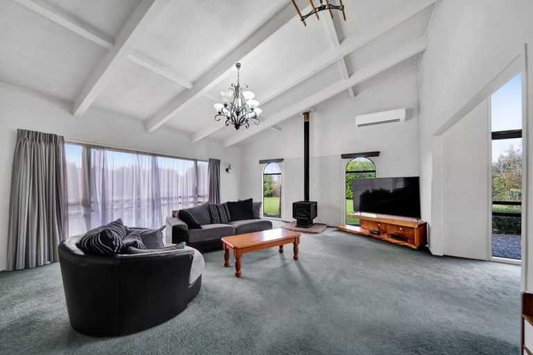 Photo of property in 301 Waihi Road, Hawera, 4673