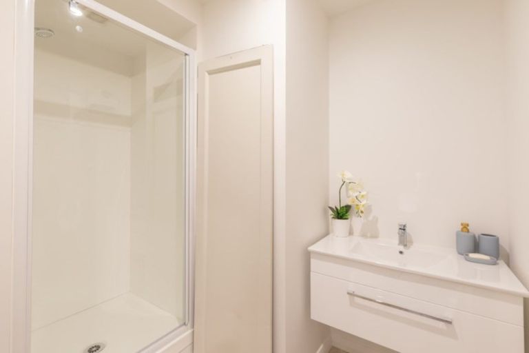 Photo of property in 148 Dyers Pass Road, Cashmere, Christchurch, 8022