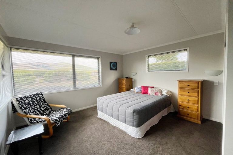 Photo of property in 729 Makerua Road, Tokomaru, Palmerston North, 4474