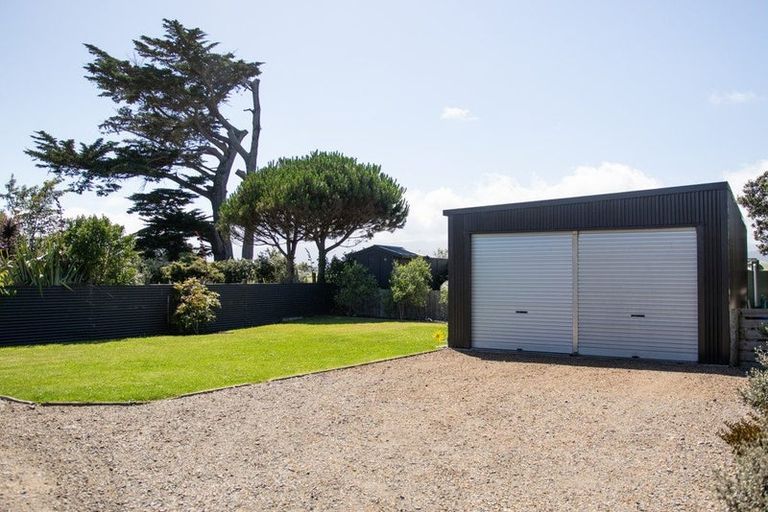 Photo of property in 16 Gawler Street, Te Horo Beach, Otaki, 5581