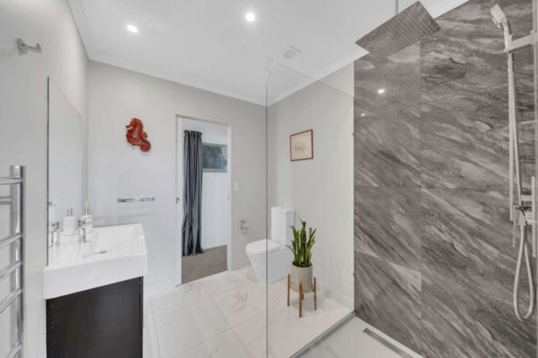 Photo of property in 189 Johnston Road, Balclutha, 9230