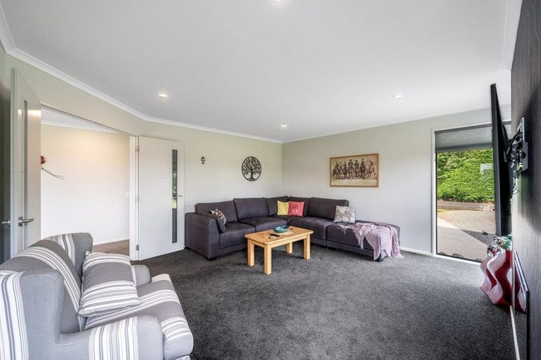 Photo of property in 7 Majestic Chance, Seaward Bush, Invercargill, 9812