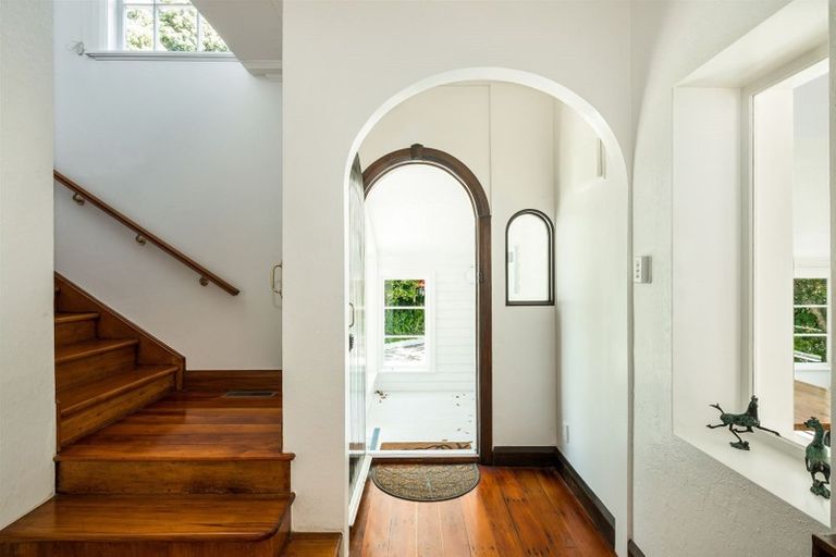 Photo of property in 17 Ponsonby Road, Karori, Wellington, 6012