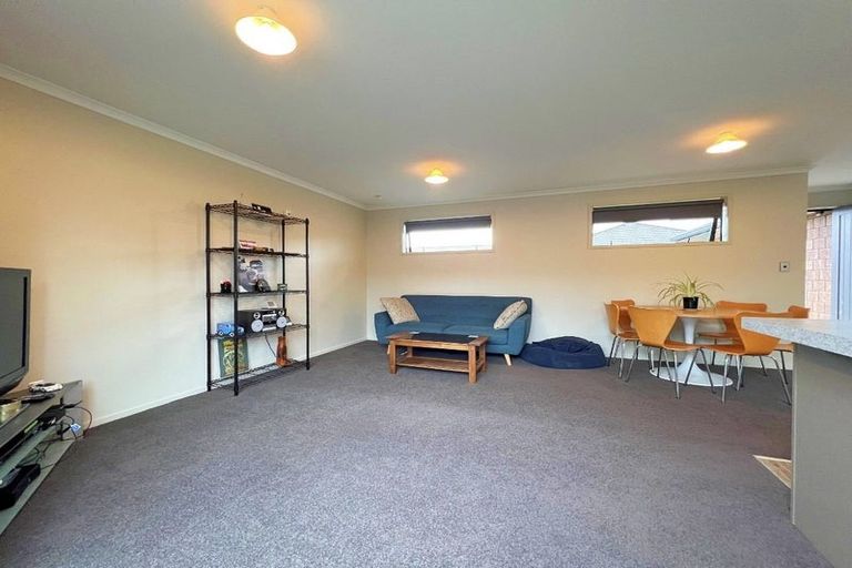 Photo of property in 2/108 Old Farm Road, Hamilton East, Hamilton, 3216