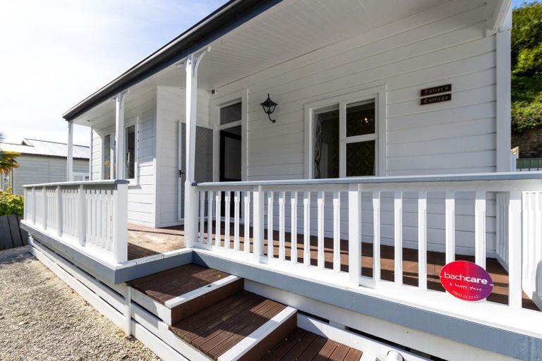 Photo of property in 131 Shakespeare Road, Bluff Hill, Napier, 4110