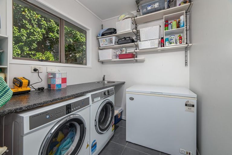 Photo of property in 9 Dundas Place, Henderson, Auckland, 0612