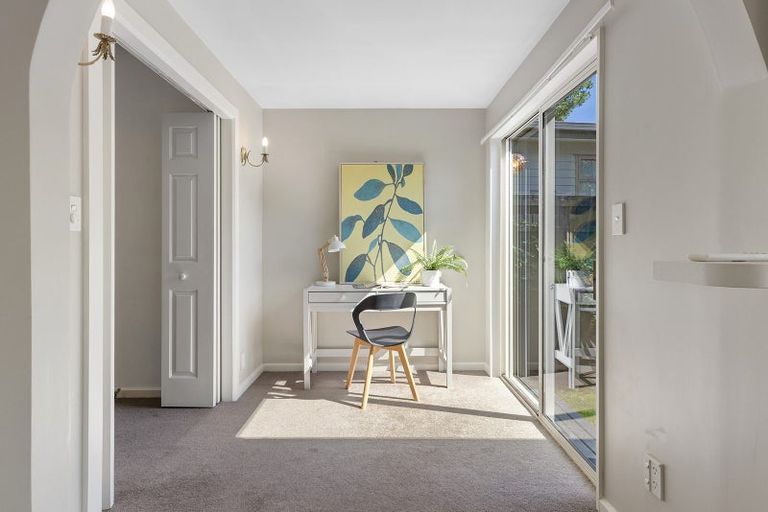 Photo of property in 108 Clyde Road, Ilam, Christchurch, 8041