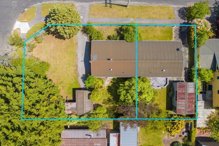 Photo of property in 11 Rainbow Drive, Rainbow Point, Taupo, 3330