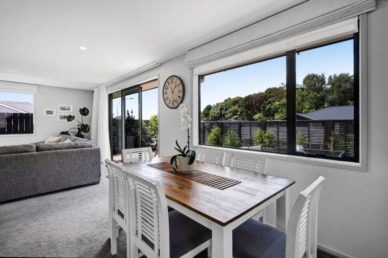 Photo of property in 3 Frederick Place, Whalers Gate, New Plymouth, 4310