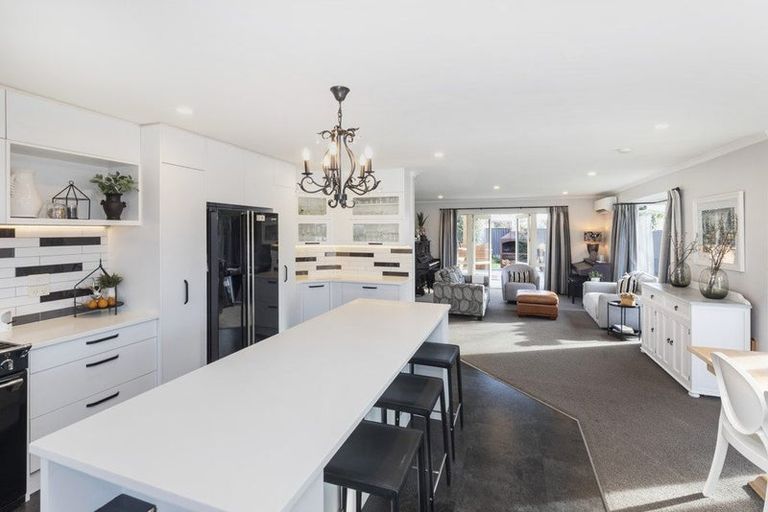 Photo of property in 53 Glasnevin Drive, Casebrook, Christchurch, 8051