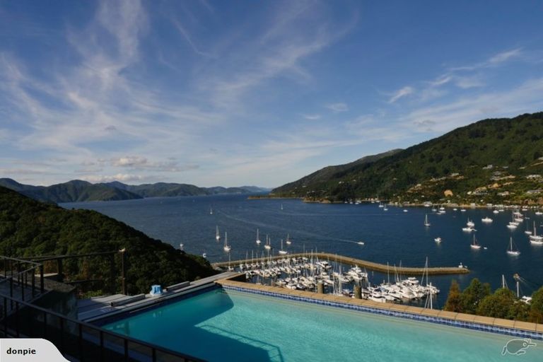 Photo of property in 41 Marina Drive, Waikawa, Picton, 7220