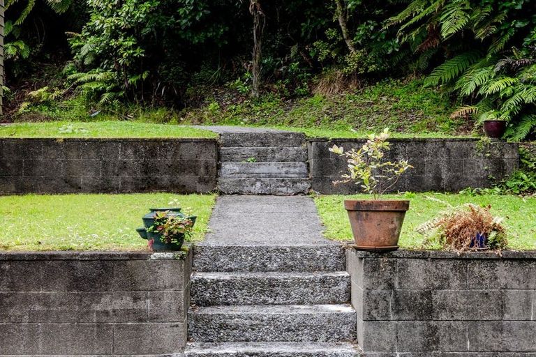 Photo of property in 30 Stanton Crescent, Karoro, Greymouth, 7805