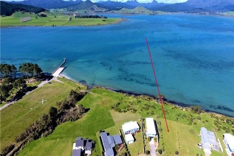 Photo of property in 114 Ti Kouka Crescent, Matarangi, Whitianga, 3592