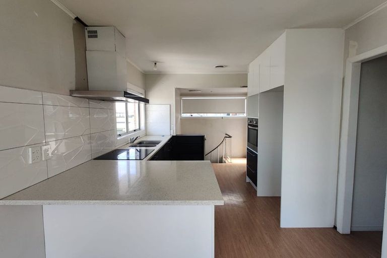 Photo of property in 1 Browns Road, Manurewa, Auckland, 2102