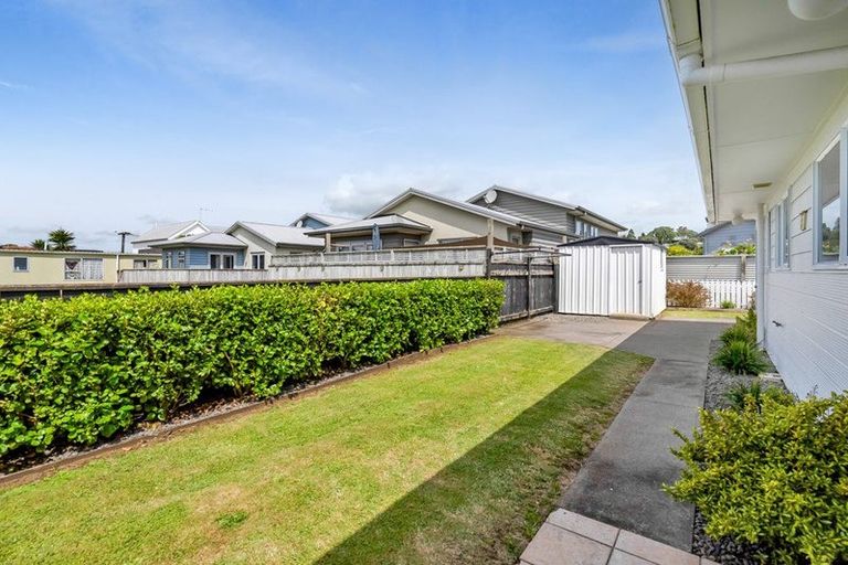 Photo of property in 2/353 Saint Aubyn, Moturoa, New Plymouth, 4310