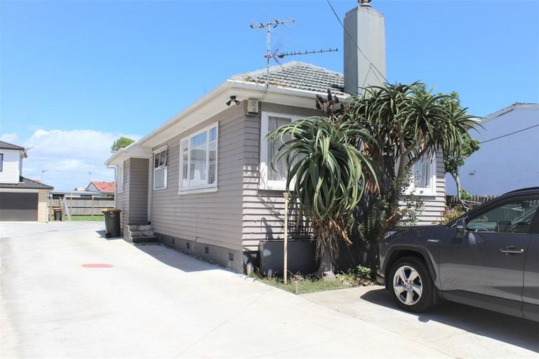 Photo of property in 5 Maxwell Avenue, Papatoetoe, Auckland, 2025
