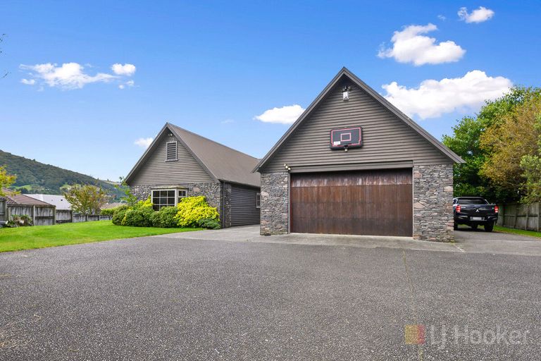 Photo of property in 48 Hamon Place, Pukehangi, Rotorua, 3015