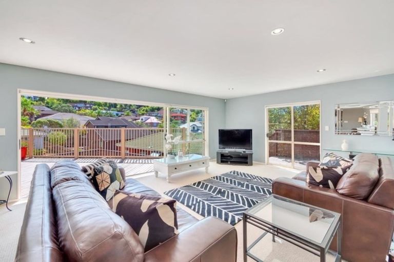 Photo of property in 50 Crestview Place, Browns Bay, Auckland, 0630